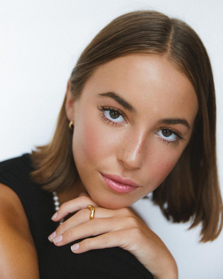 Mot Models Amelie - Best Nature Textures in Full HD