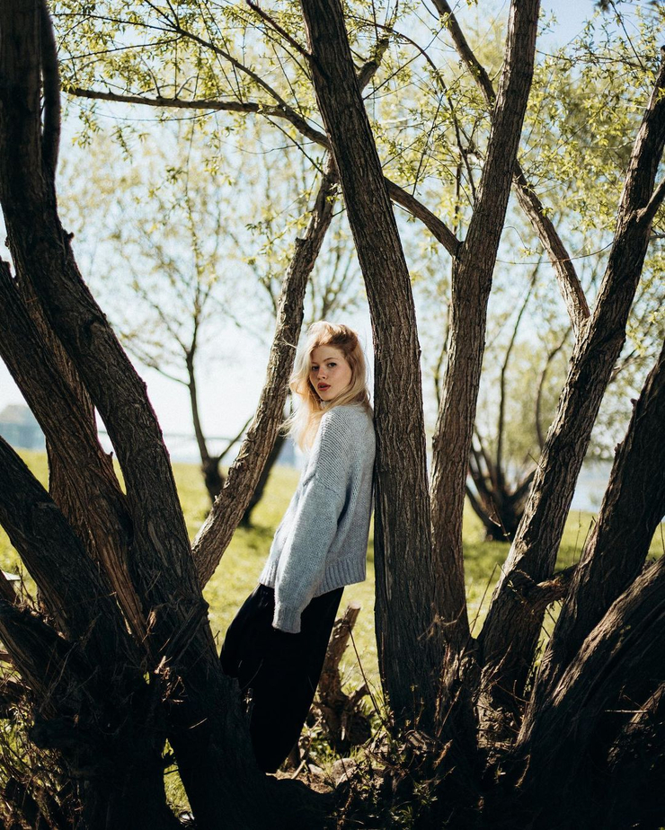 Luna Model Image - Download Amazing Dark Background | Full HD