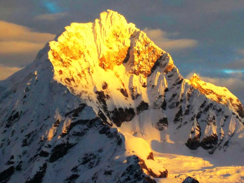 Chopicalqui peak