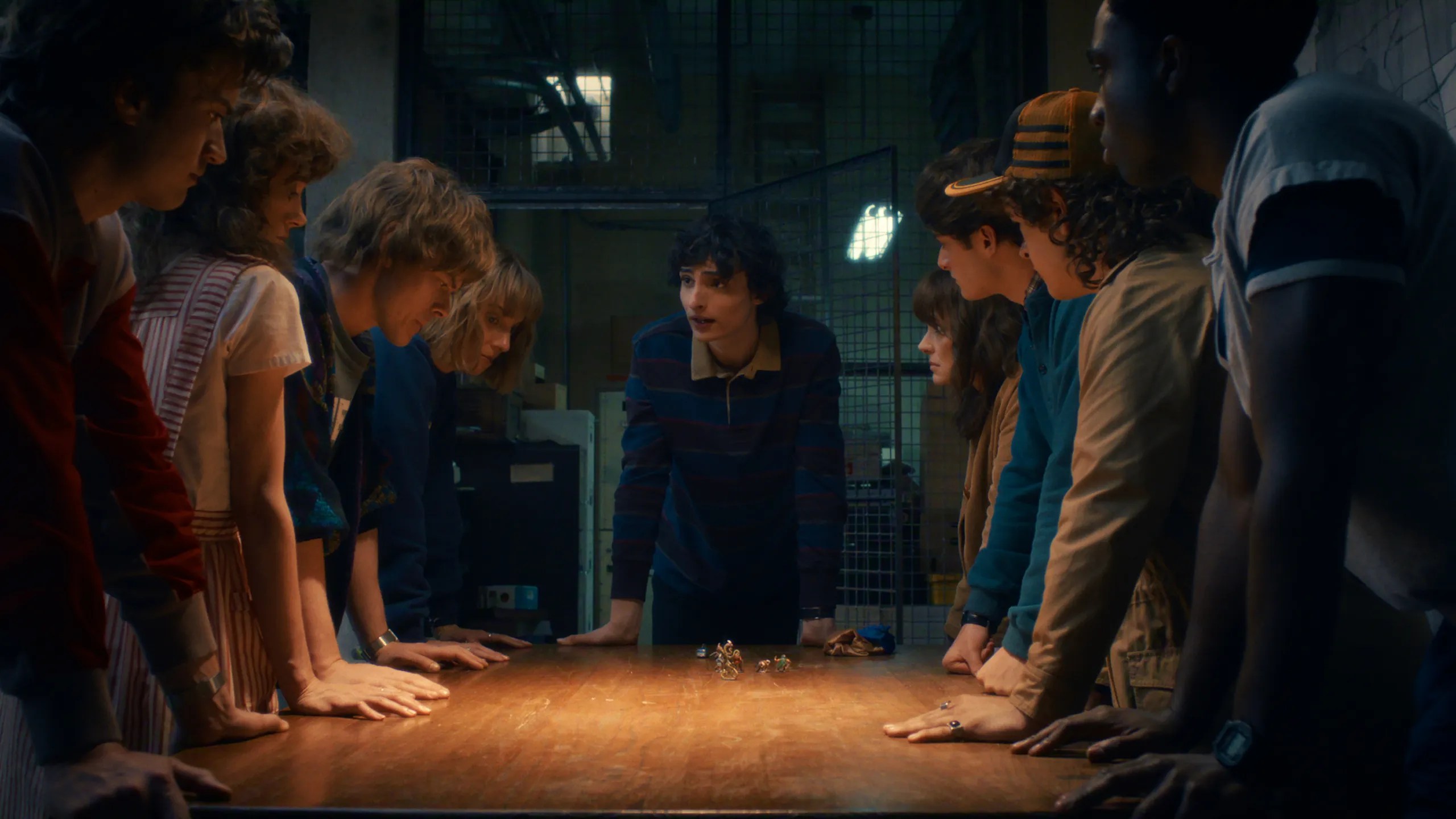 StrangerThings_S5_0102_R