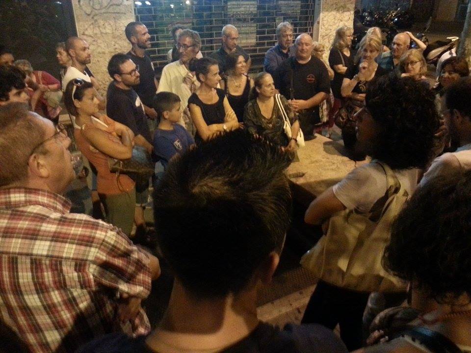 Assemblea Piazza della Marranella - si discute