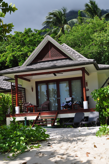 King Beachfront Villa