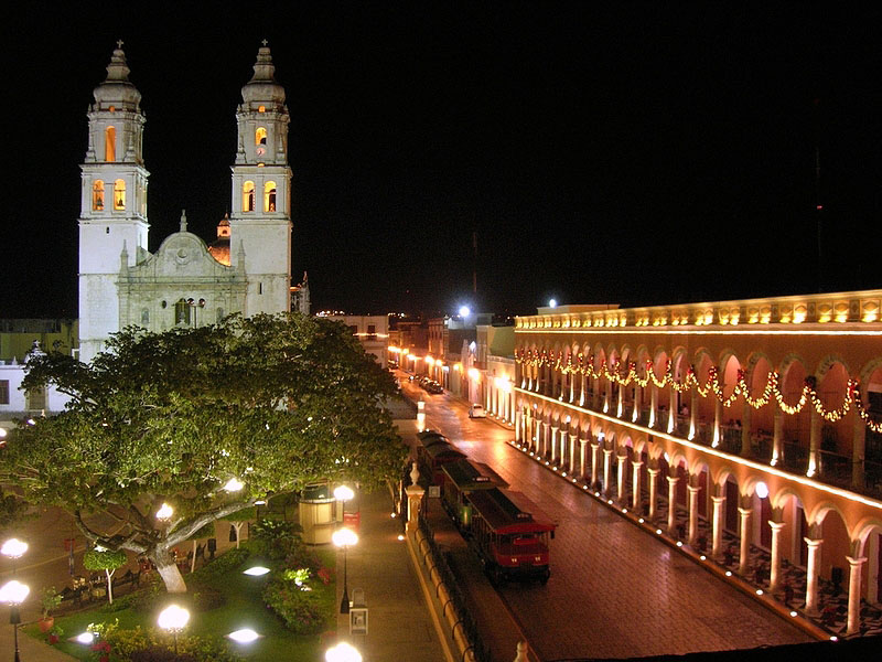 quickly.com.mx venue of the Campeche Concert - Atrium of the Historical Cathedral Dec. 20, 2015
