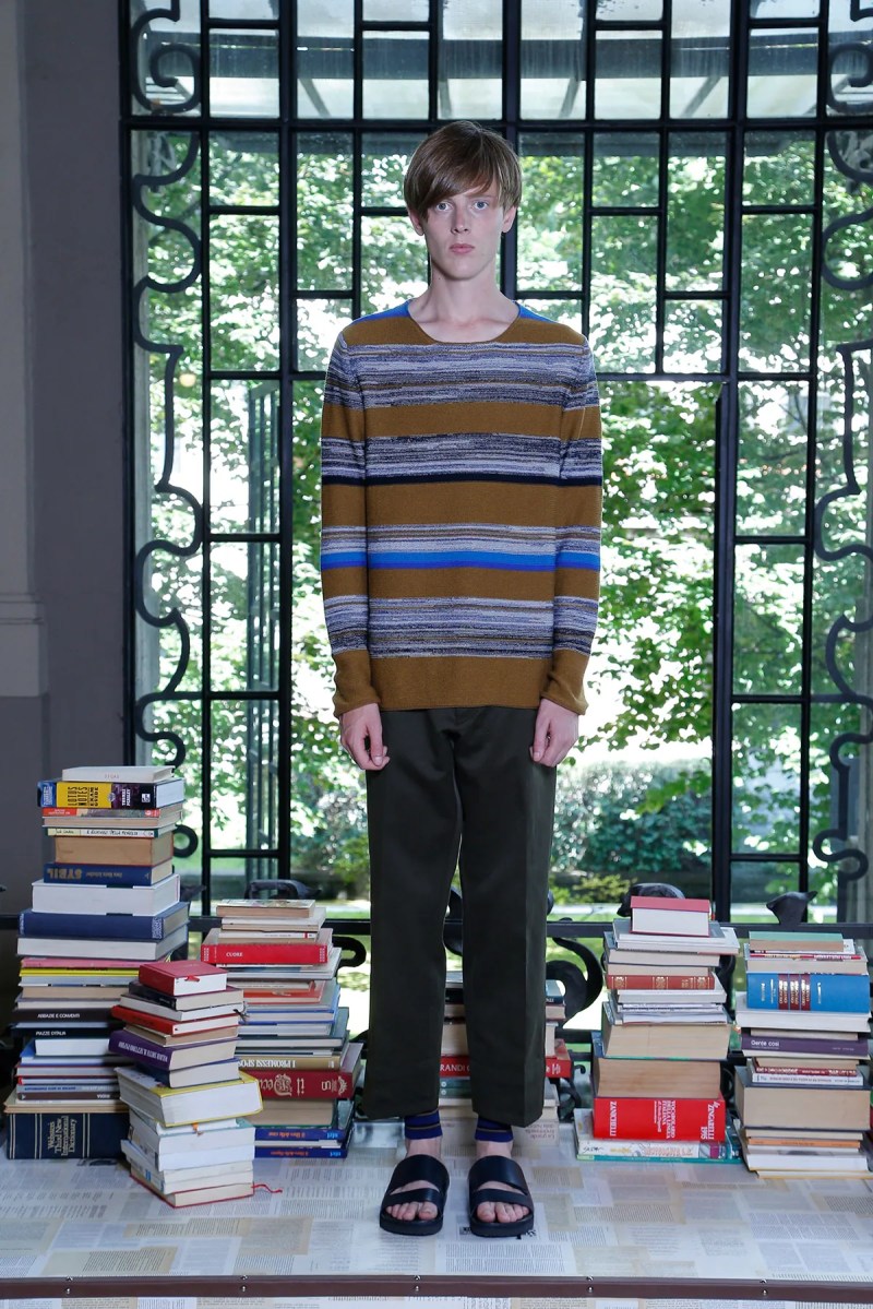 Iceberg 2016 Mubi - HD Dark Designs for Desktop