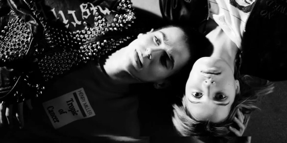 Artstation Max Field - Creative Geometric Image - HD