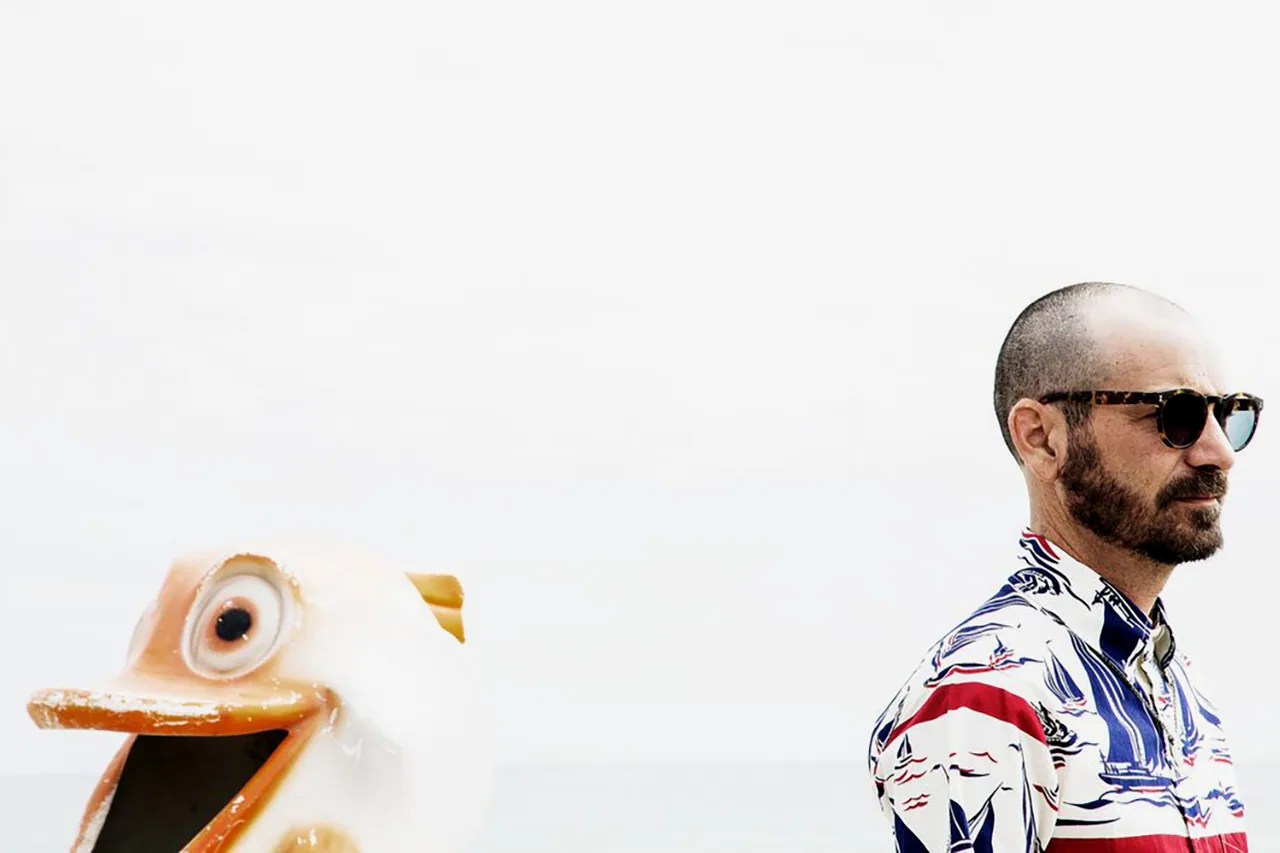 Self Edge - Best Light Backgrounds in Ultra HD