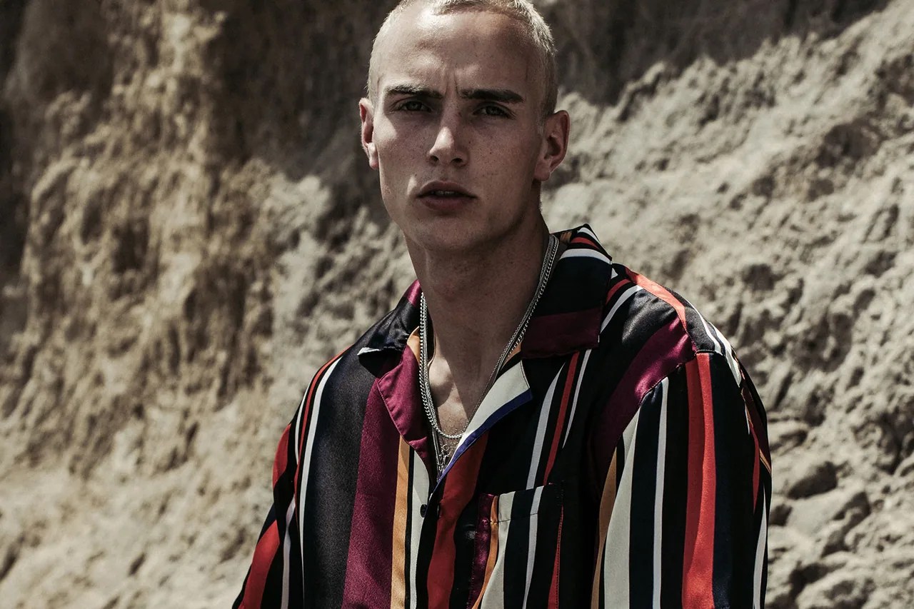 Mnml Hypebeast - Artistic Mountain Photo - Retina