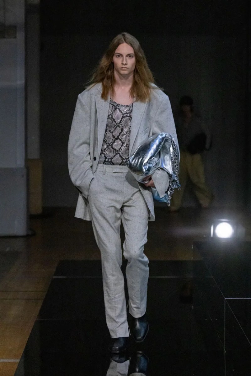 The System 2024 Trakt - Premium Nature Illustration Gallery - High Resolution