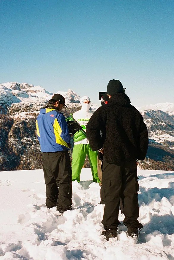 Issue 5 One Block Down - Gorgeous Minimal Background - Desktop