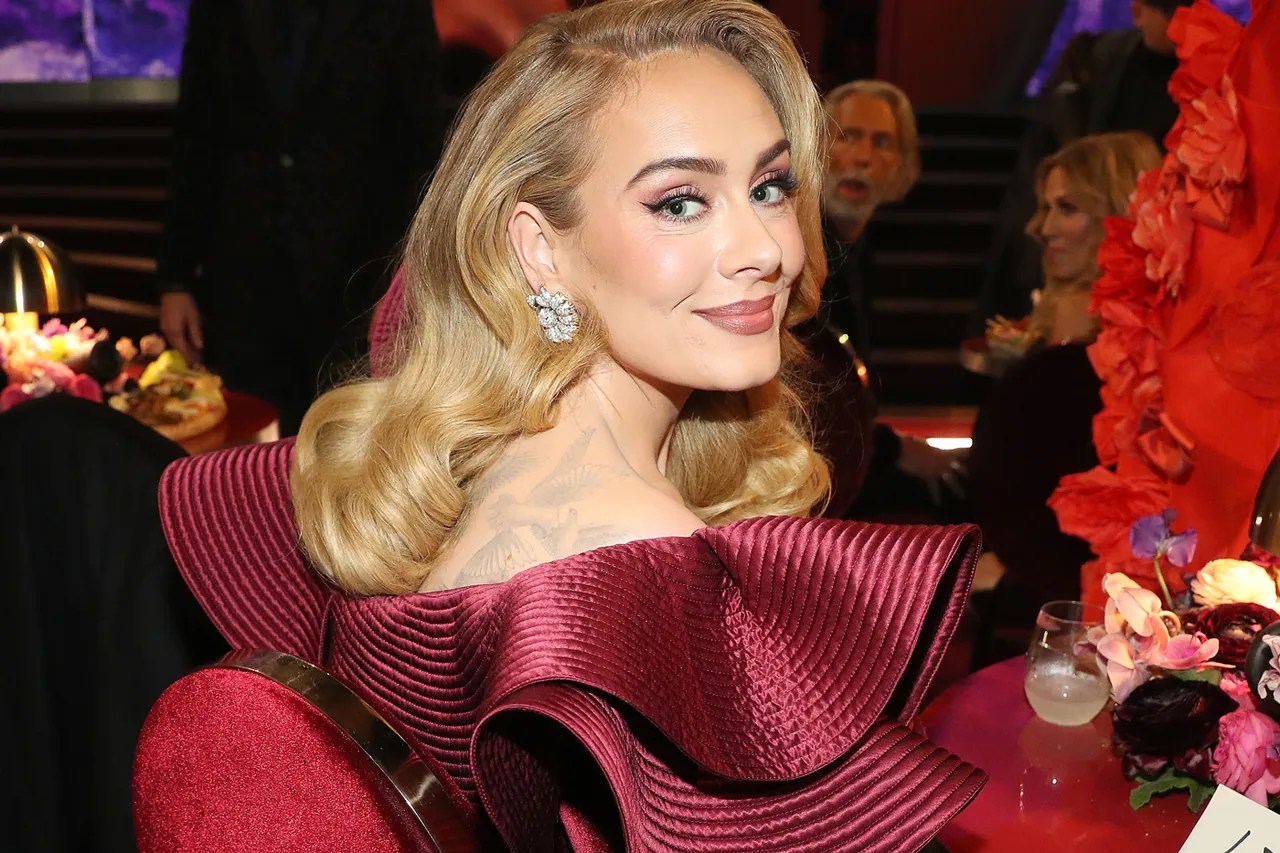 Adele Skyfall Hypebeast - Premium Light Illustration Gallery - Desktop