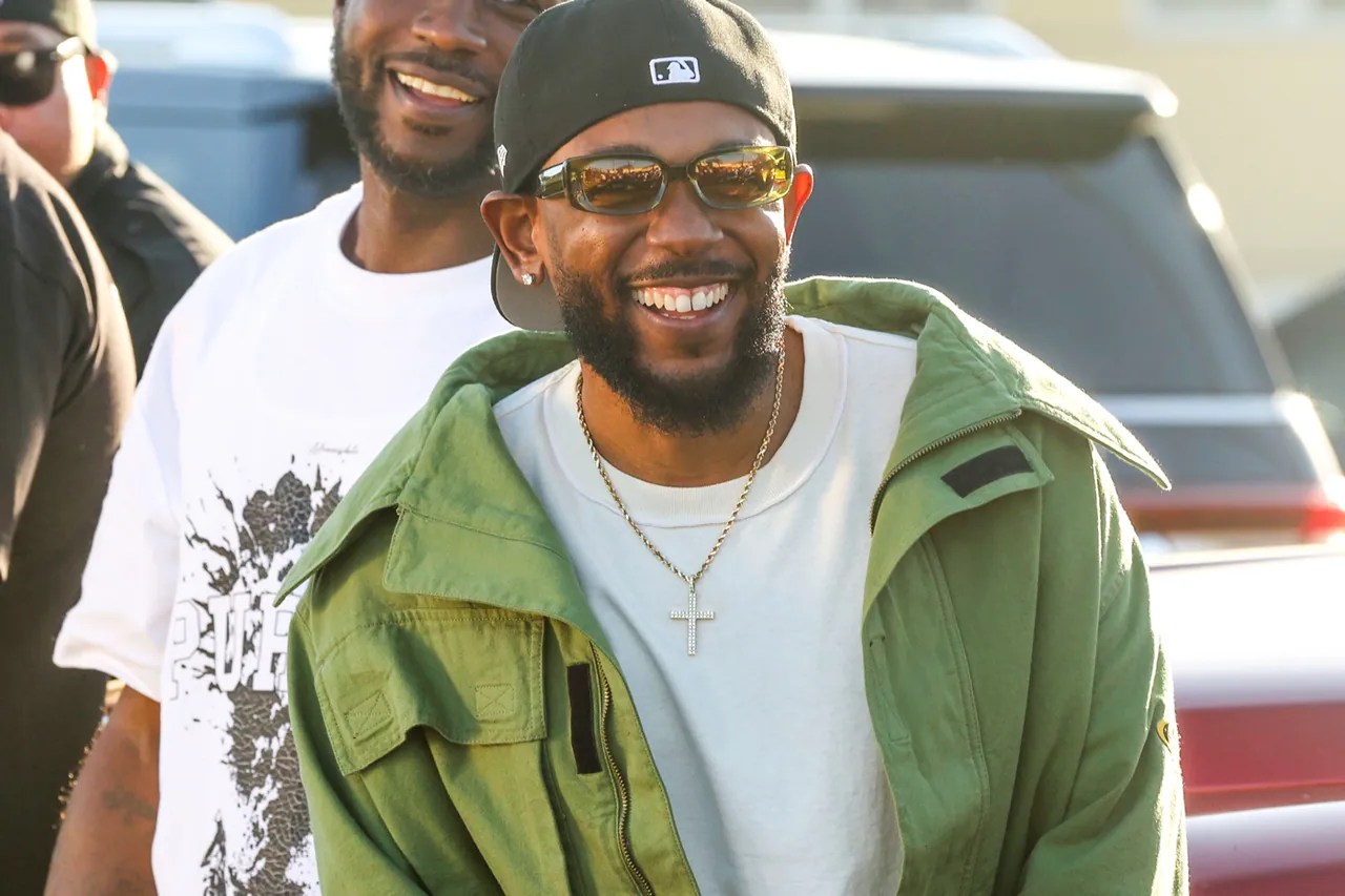 Kendrick Lamar S Not Like Us Shatters Drake S Spotify Record - Geometric Backgrounds - Creative High Resolution Collection