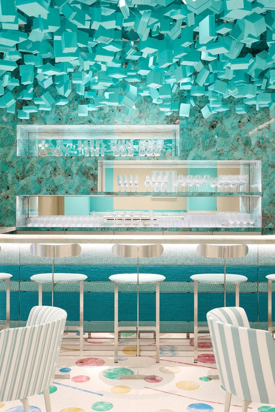 Food & Design| Tiffany & Co. Unveils New Blue Box Cafe w/ Chef