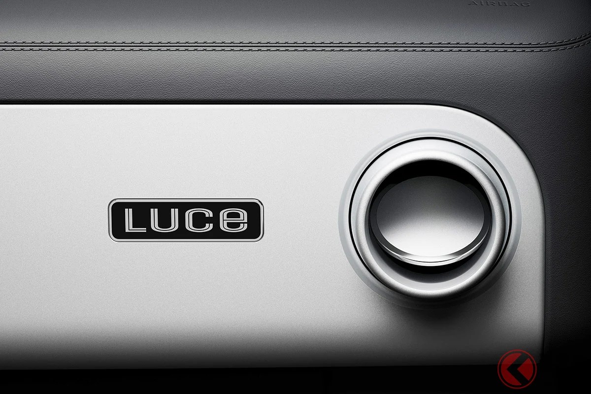 法拉利純電跑車Luce內裝亮相 攜手iPhone設計師融合復古未來美學