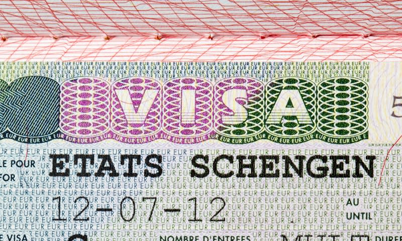 Biaya pengurusan visa schengen terbilang tak terlalu tinggi, hanya sekitar 60 euro saja atau sekitar rp760.000. Visa Schengen Pengertian Cara Membuat Dan Biayanya Cermati Com