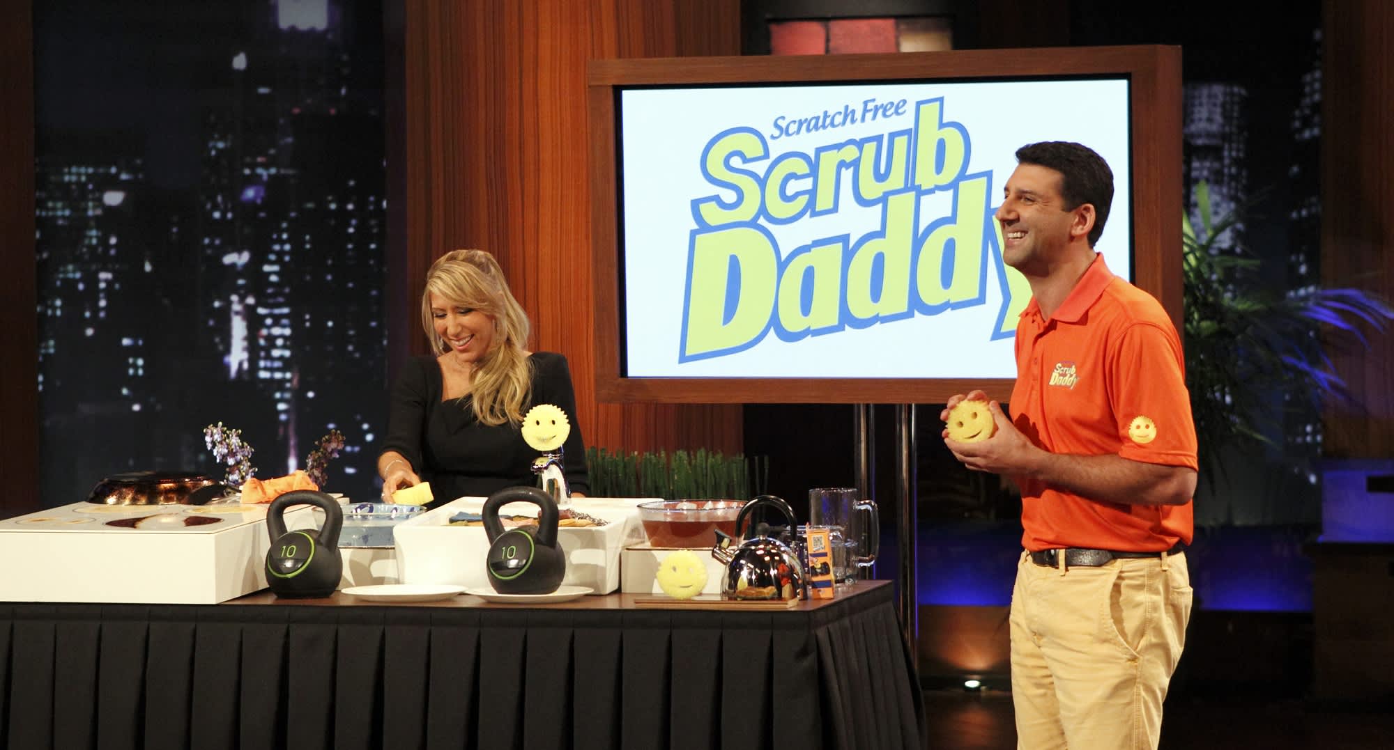 Aaron Krause's net worth And Biography • Scottmax.com