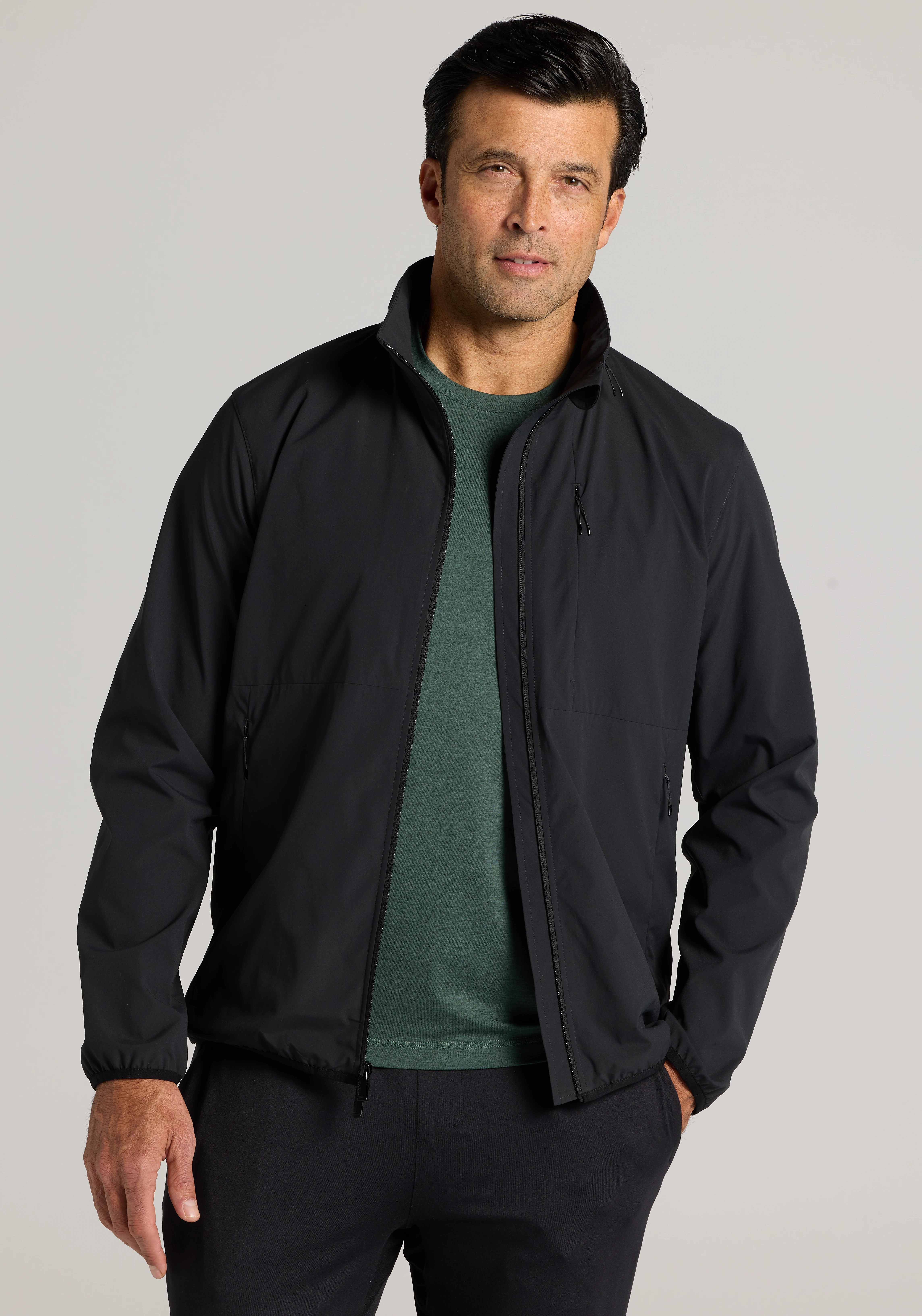 Jos A Bank Men’s Traveler Performance Tailored Fit Tech Jacket: 