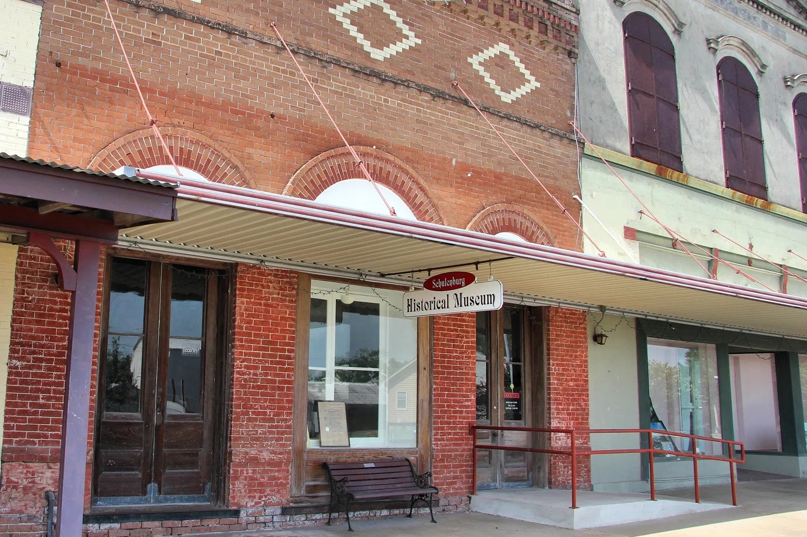 Schulenburg Historical Museum - Gorgeous Vintage Design - Mobile