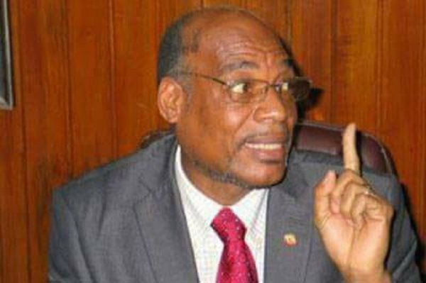 Jean Hector Anacacis: « Jovenel Moïse partira et laissera le pays dans la confusion » -