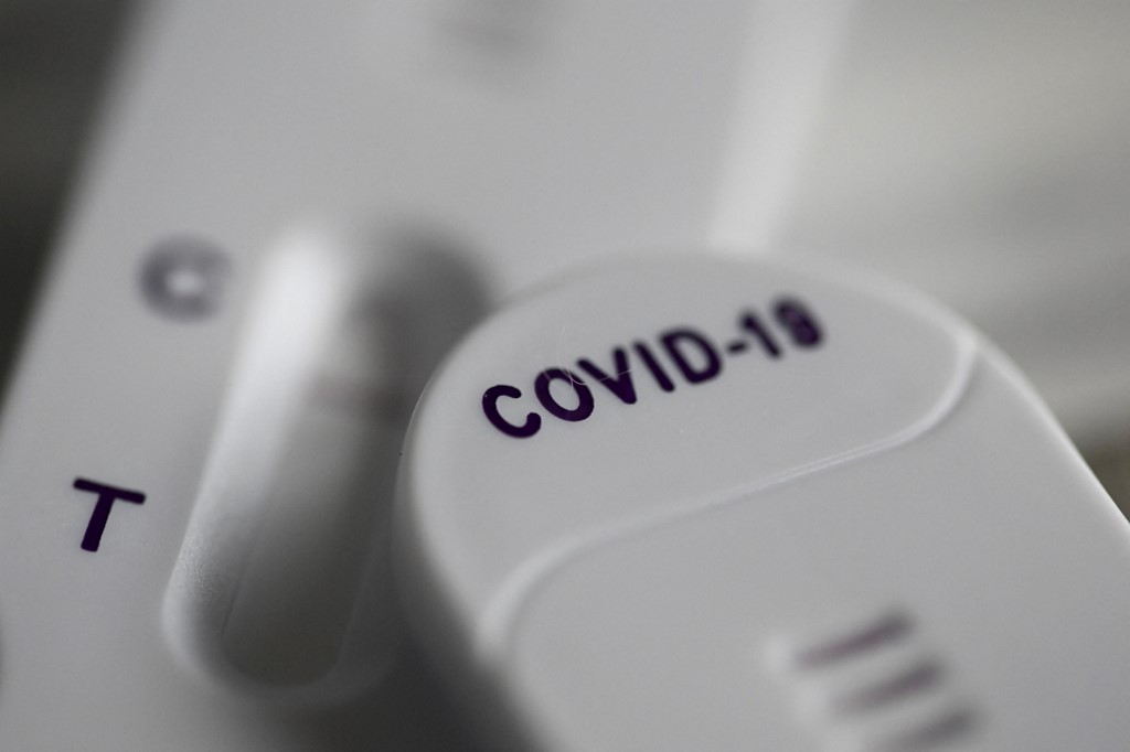 ¿cuándo deja de ser contagioso el covid-19?