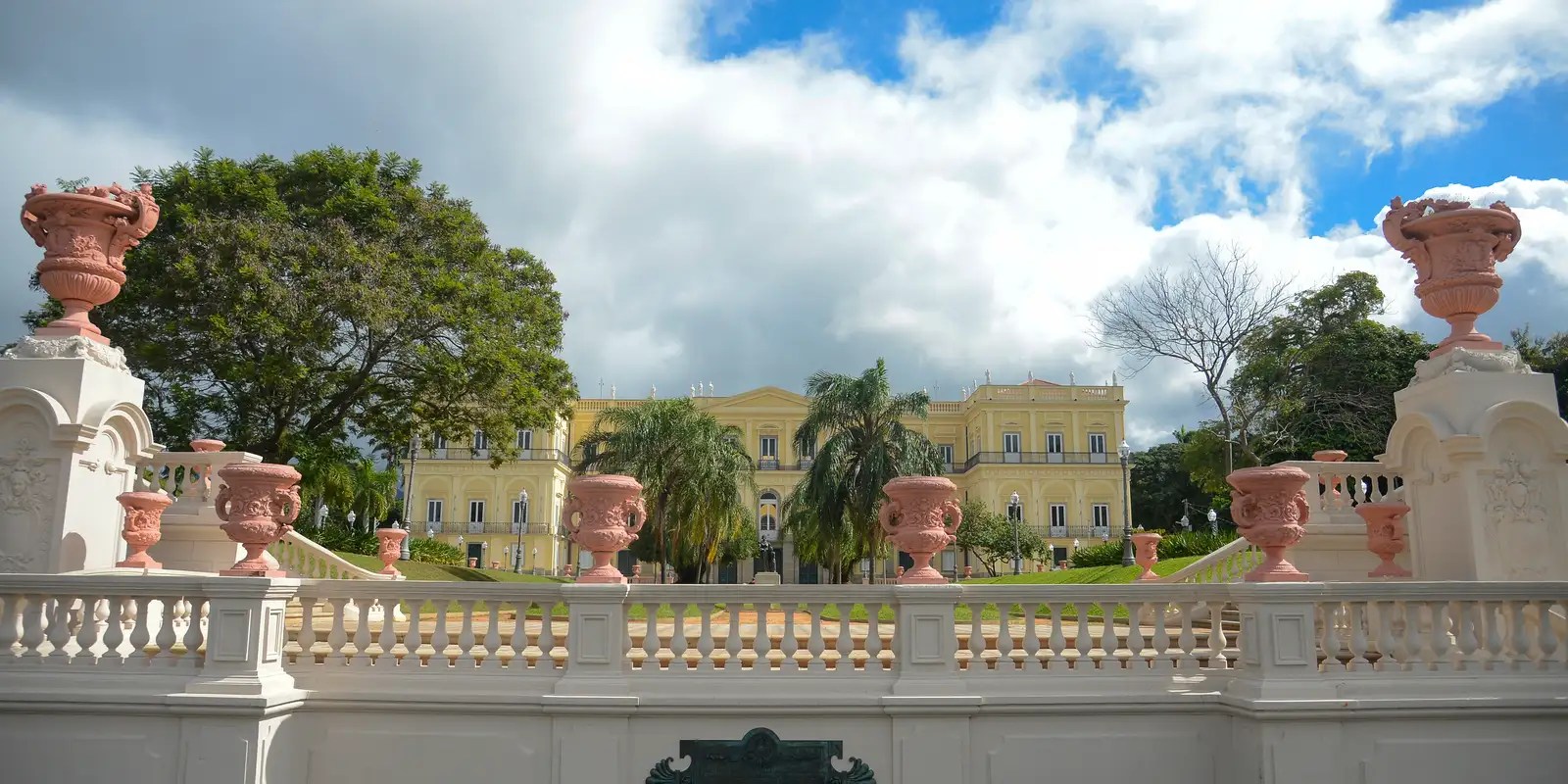 Caminhos da Reportagem mostra reconstrução do Museu Nacional no Rio