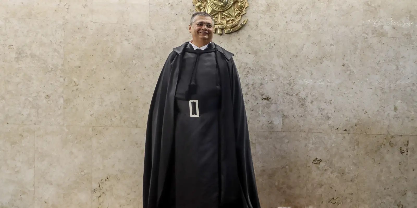 Primeiro voto de Dino no STF é sobre repercussão geral na uberização