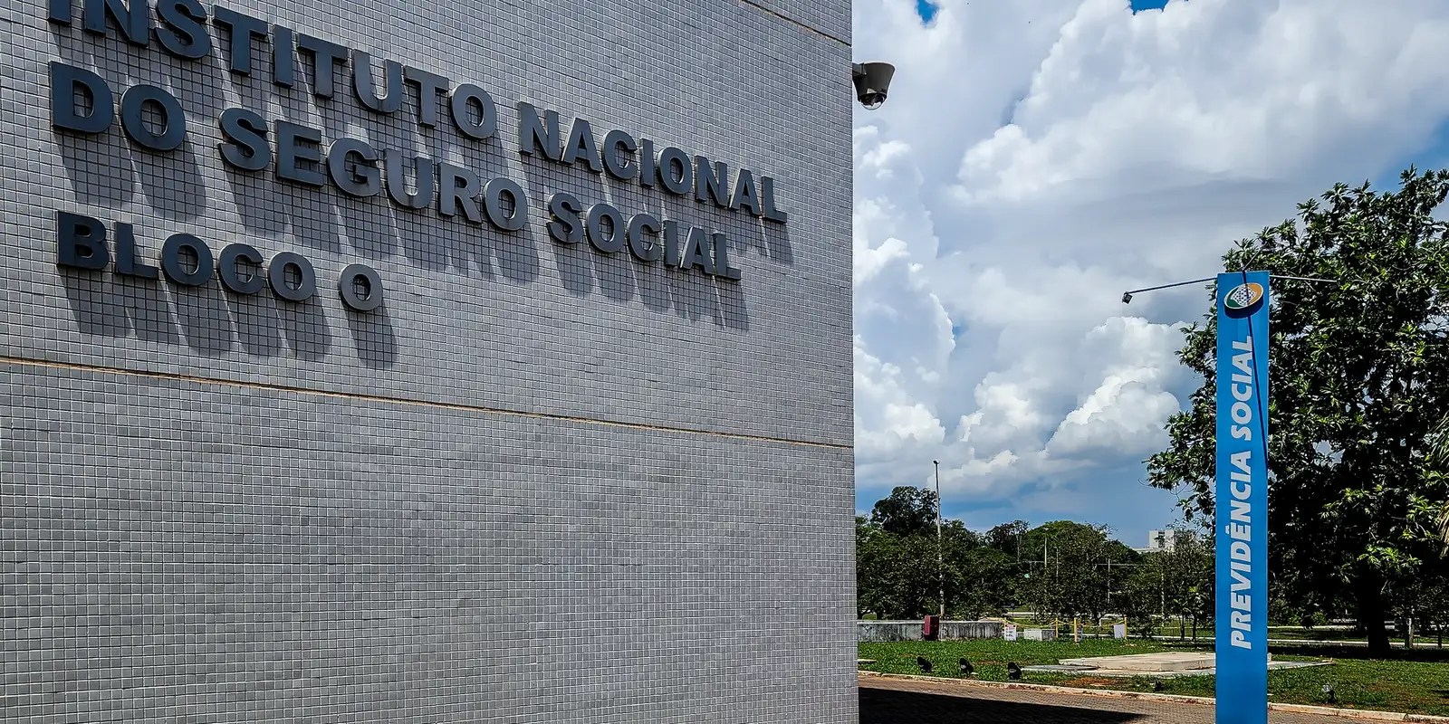 INSS paga folha de novembro a partir de segunda-feira