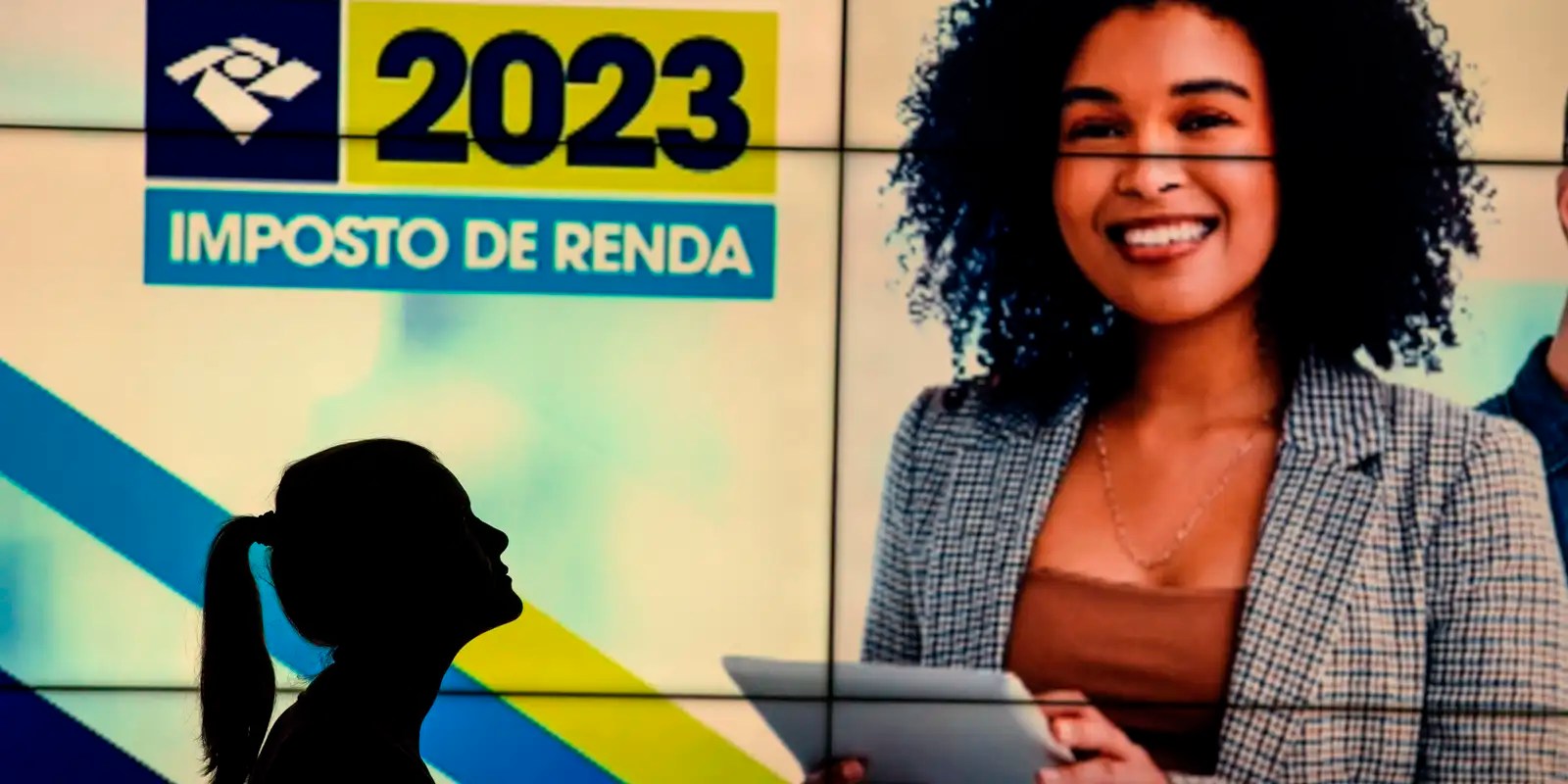 Receita paga nesta quinta lote residual de restituição do IR