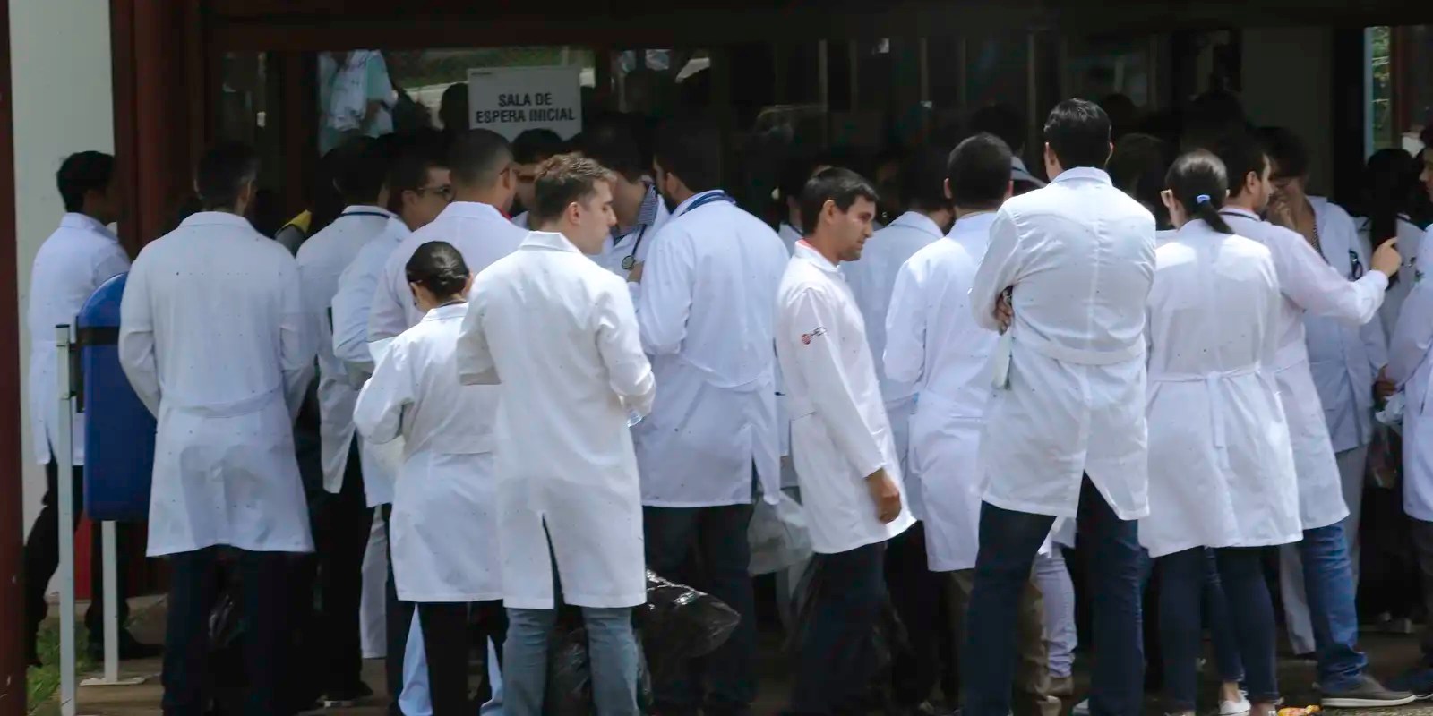 Enare: inscrição para residência médica com pré-requisito segue até 4ª
