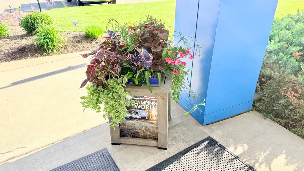 image pots - personalized flower pot gift