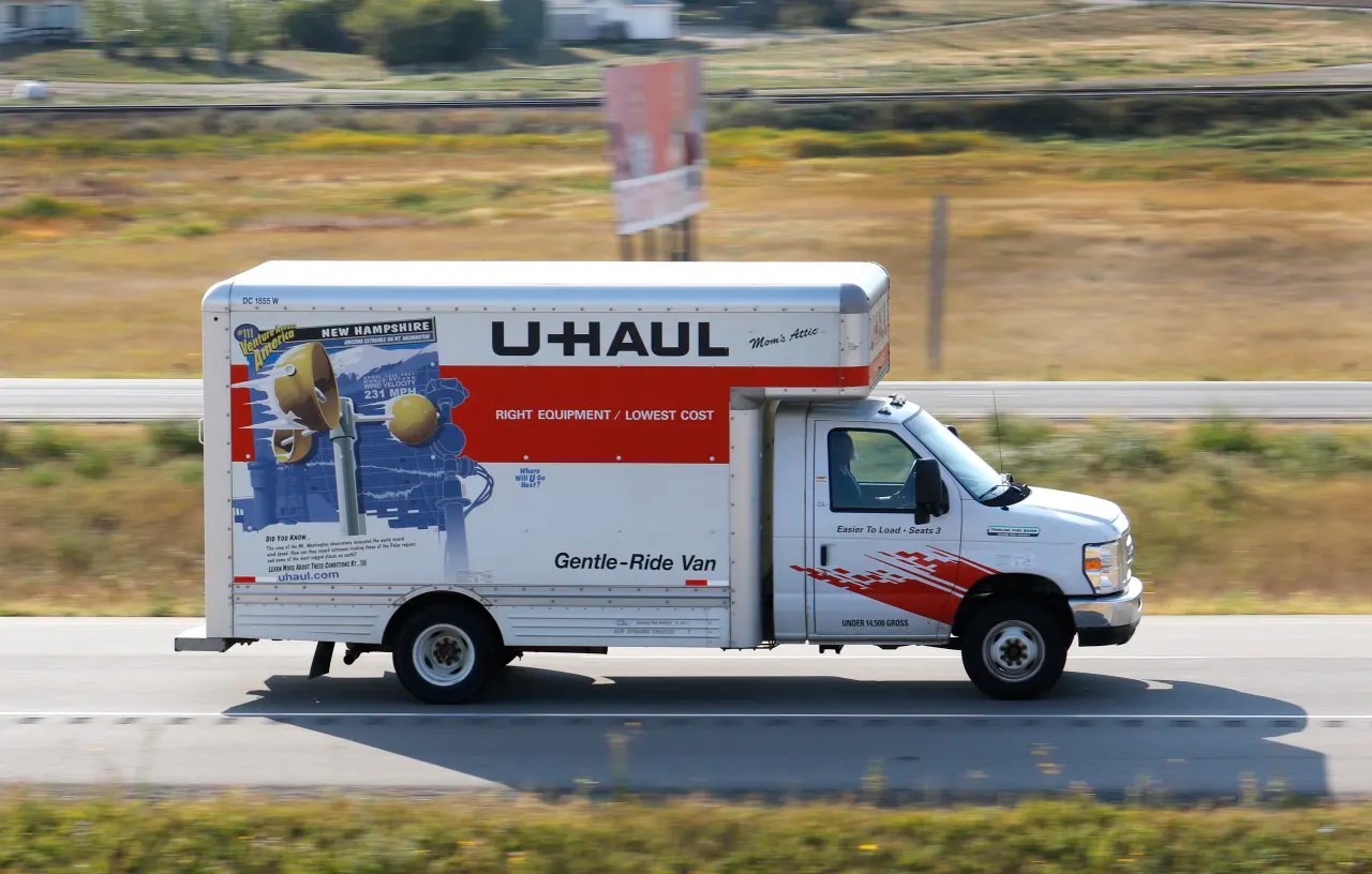 U Haul Truck Sizes To The Idiot Who Didn T Understand The Height Of