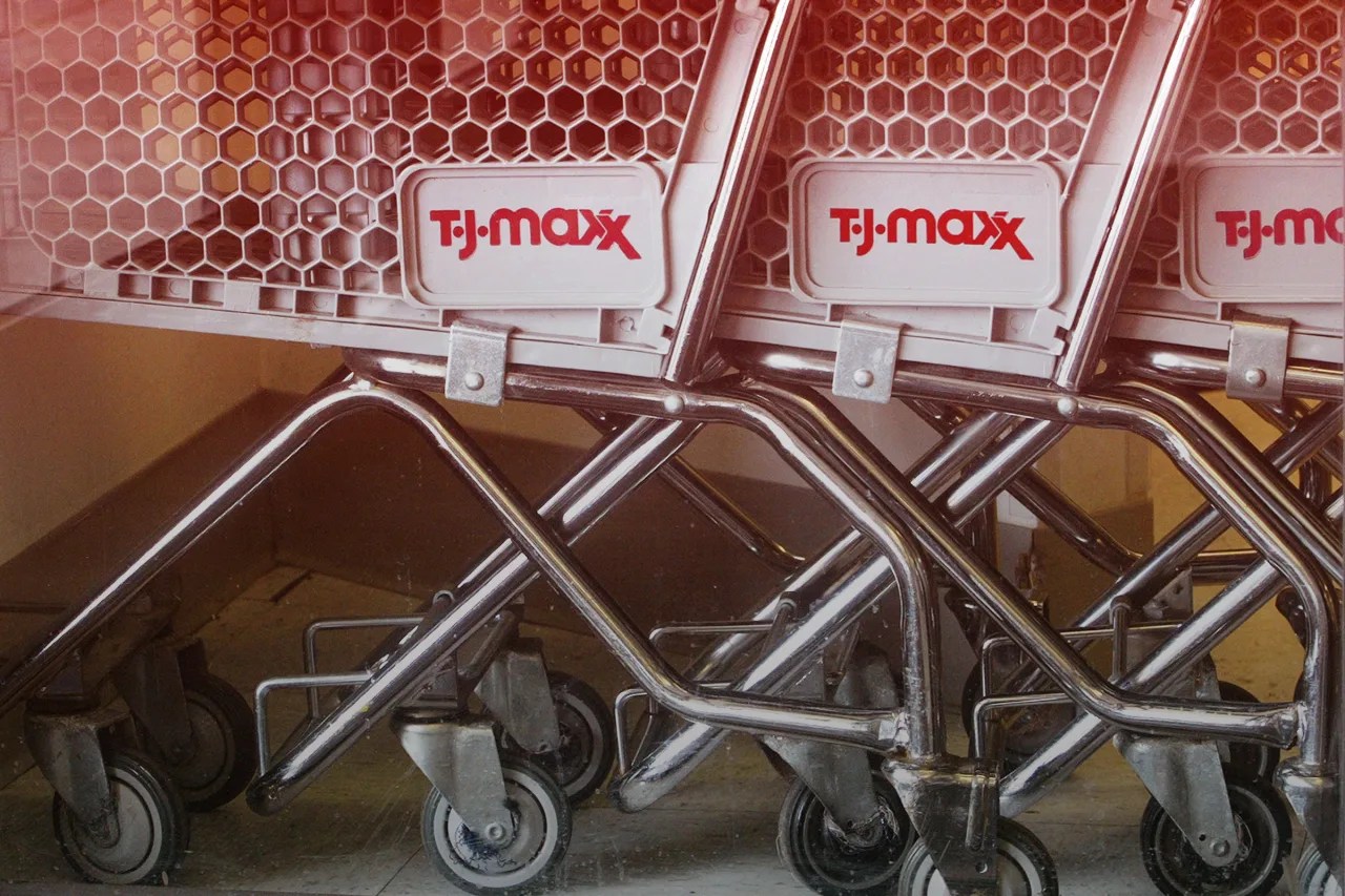 Tjx Earnings Are Coming What To Expect From The Tjmaxx