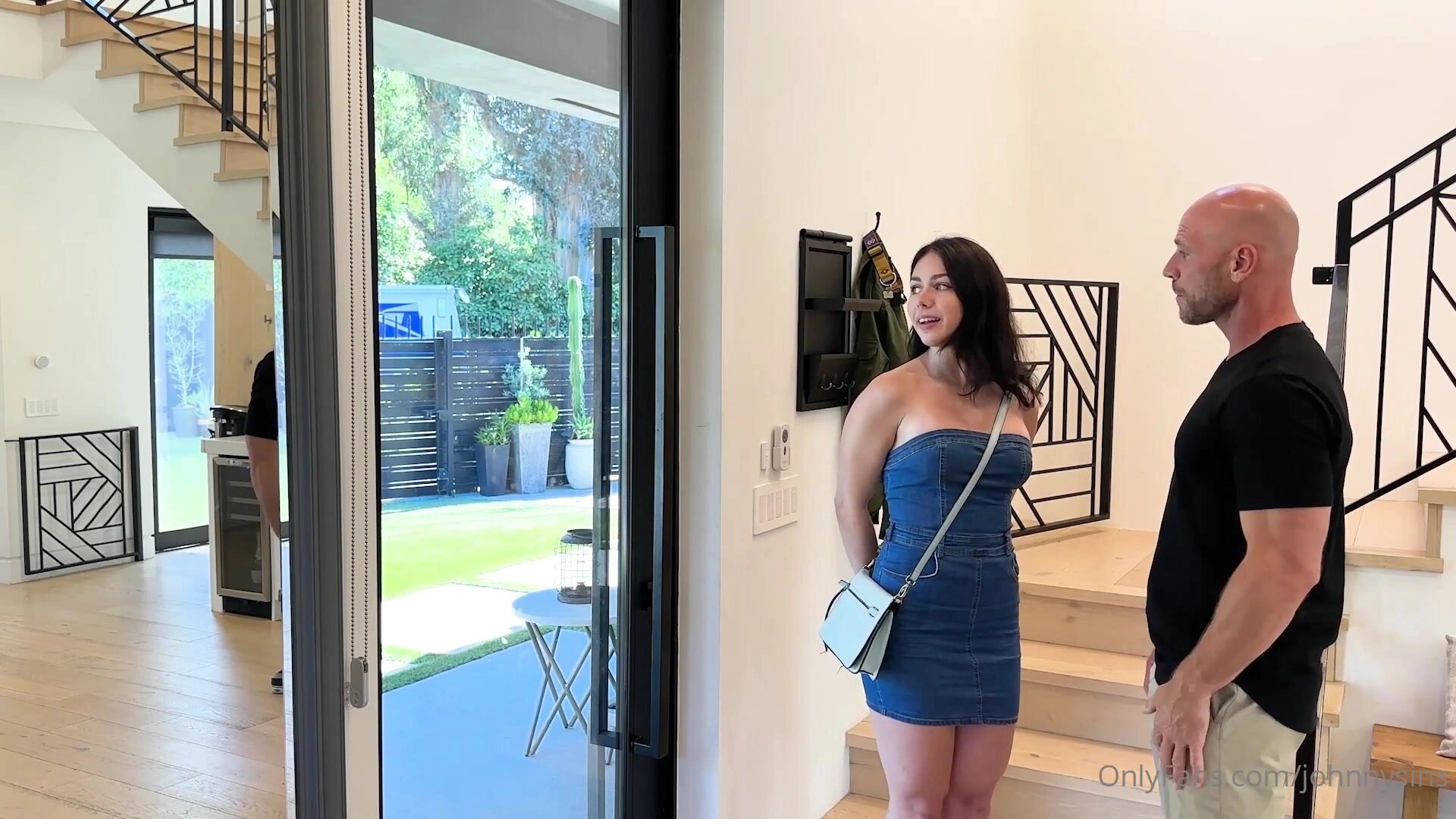 Its Hot Outside, Cream Me Inside - Maya Rue & Johnny Sins | PornMedium.com