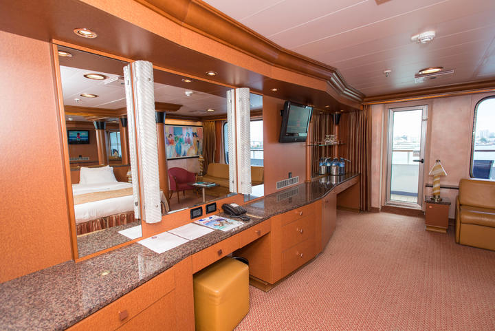 The Grand Suite On Carnival Fascination Cruise Ship Cruise