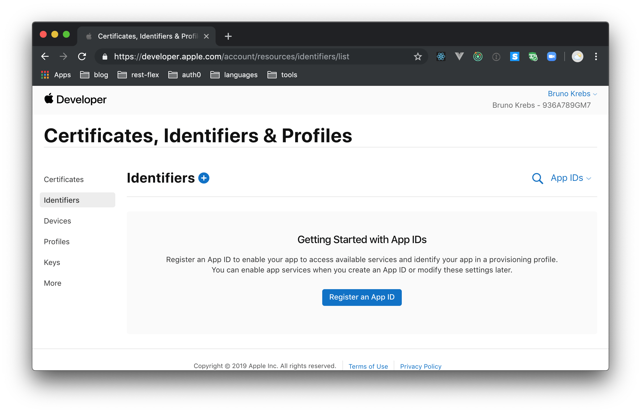 Apple developer academy articles on macrumors.com don't like the new position of the ios 15 safari address/search bar? What Is Sign In With Apple Learn About The New Identity Provider