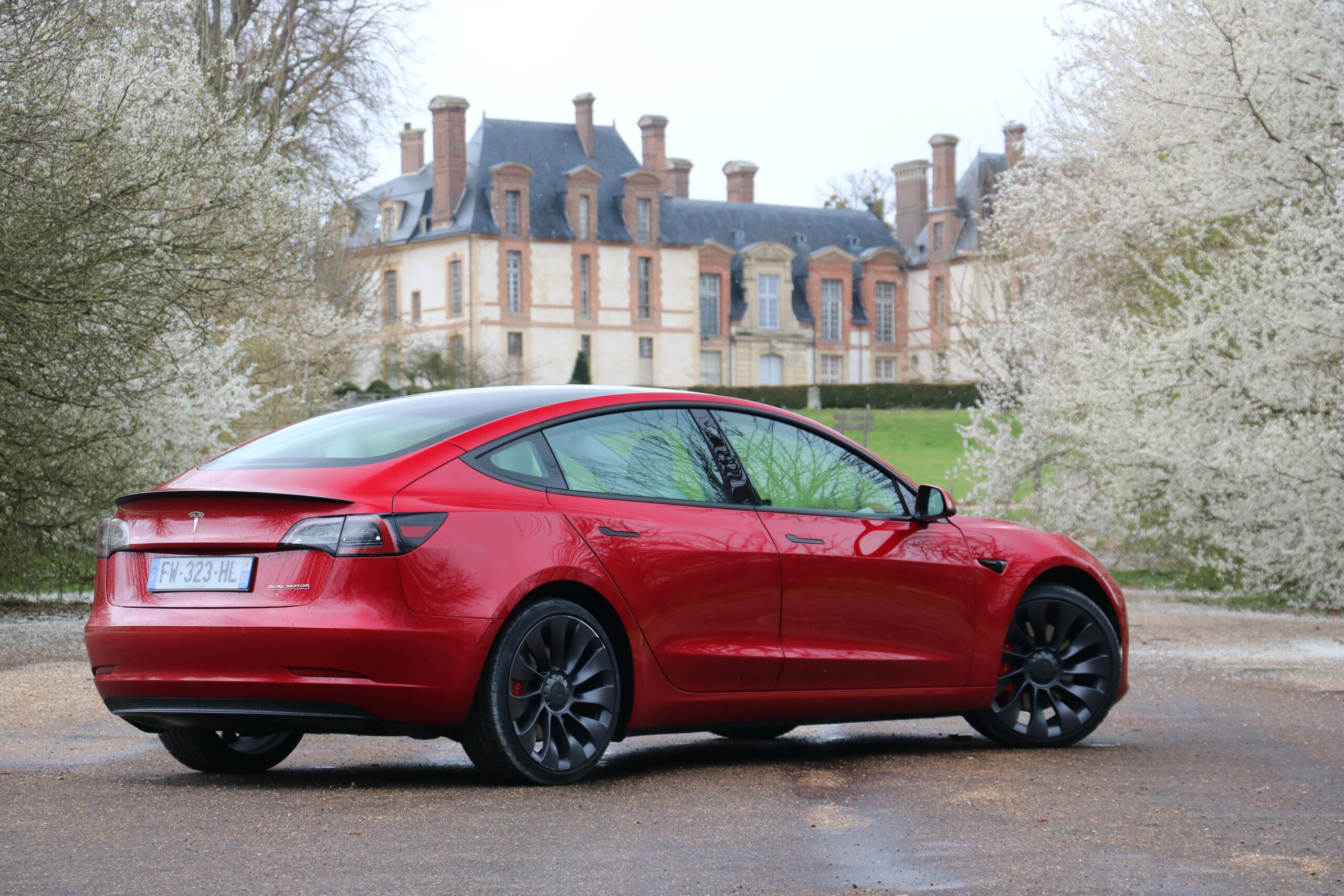 Tesla Model 3 Performance Puissance Cv Tesla Model 3 Propulsion (2022) vs. Tesla Model 3 Performance : laquelle  est la meilleure voiture électrique