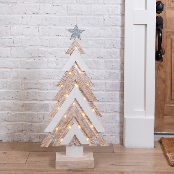 Pallet Christmas Tree 3 Steps Instructables