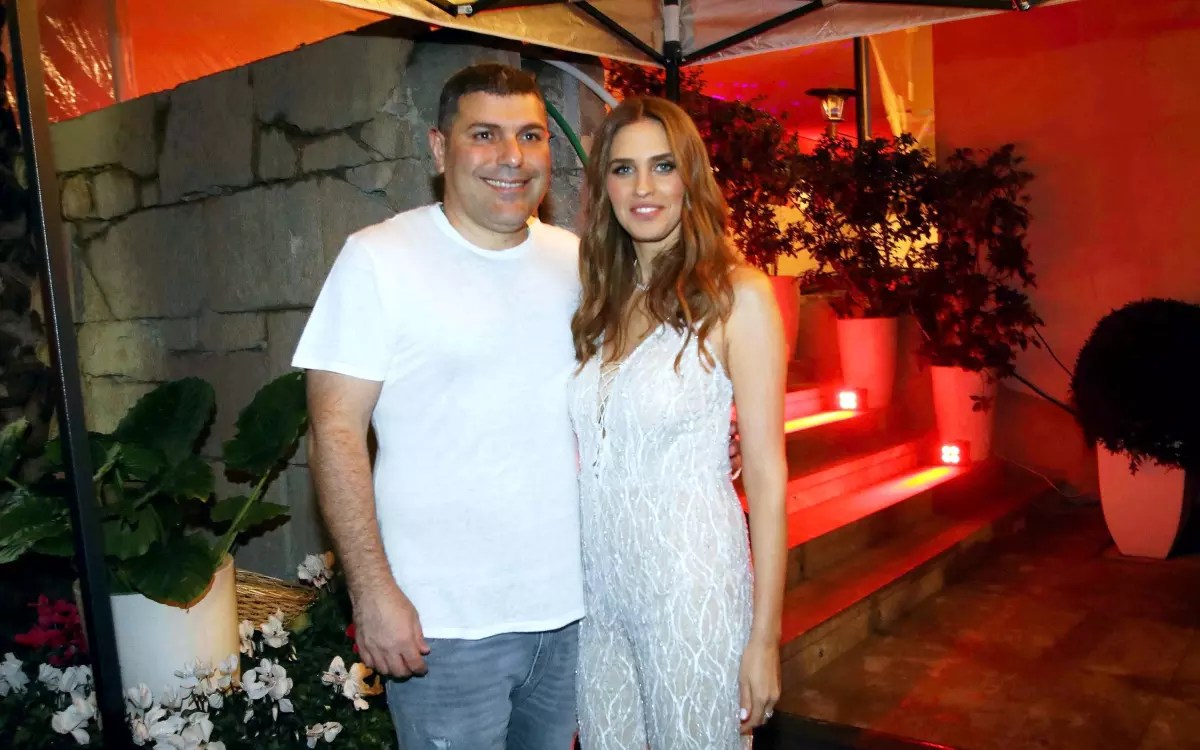 טדי שגיא גלי תכלת : ×××¤× ××ª×××× ×××© ×× ××××××× ×¨×× ×©× ××××× ×? | ××××§× ×¨××©×× × / לכלכליסט נודע כי איש העסקים רכש את הווילה הסמוכה לבית בבעלותו, ברחוב גלי תכלת היוקרתי שבהרצליה פיתוח.