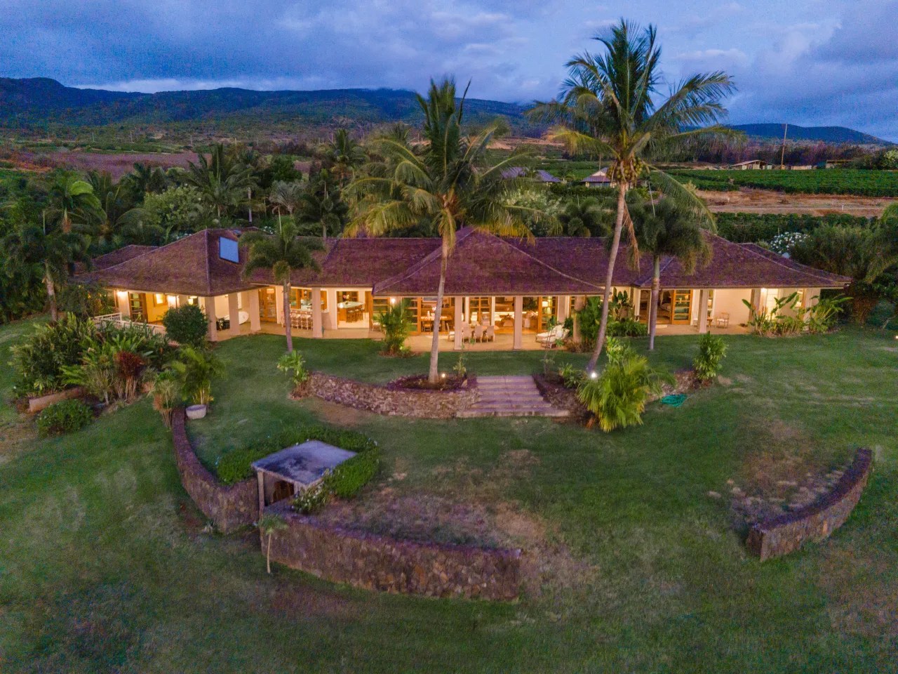 If you’re a small scale or hobby farmer — perhaps a beginner just getting started with a low budget — you may be looking for older farm equipment to use on your property. Hilton Heiress Lists Luxurious Maui Coffee Farm For 5 4 Million Mansion Global