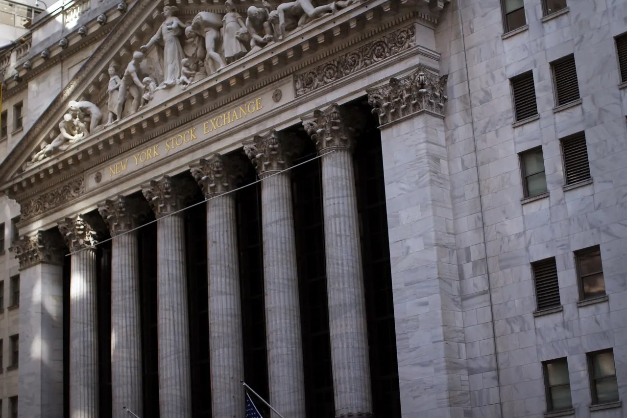 As stocks wobbled, the S&P 500 held a critical threshold. Here’s what history says happens next.