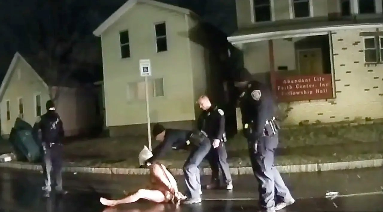 7 Police Officers Suspended Over Black Man Killed In Custody In Rochester N Y Marketwatch