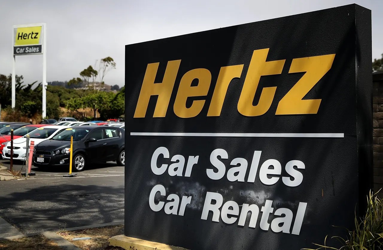 Carvana’s stock is falling, and Amazon is to blame