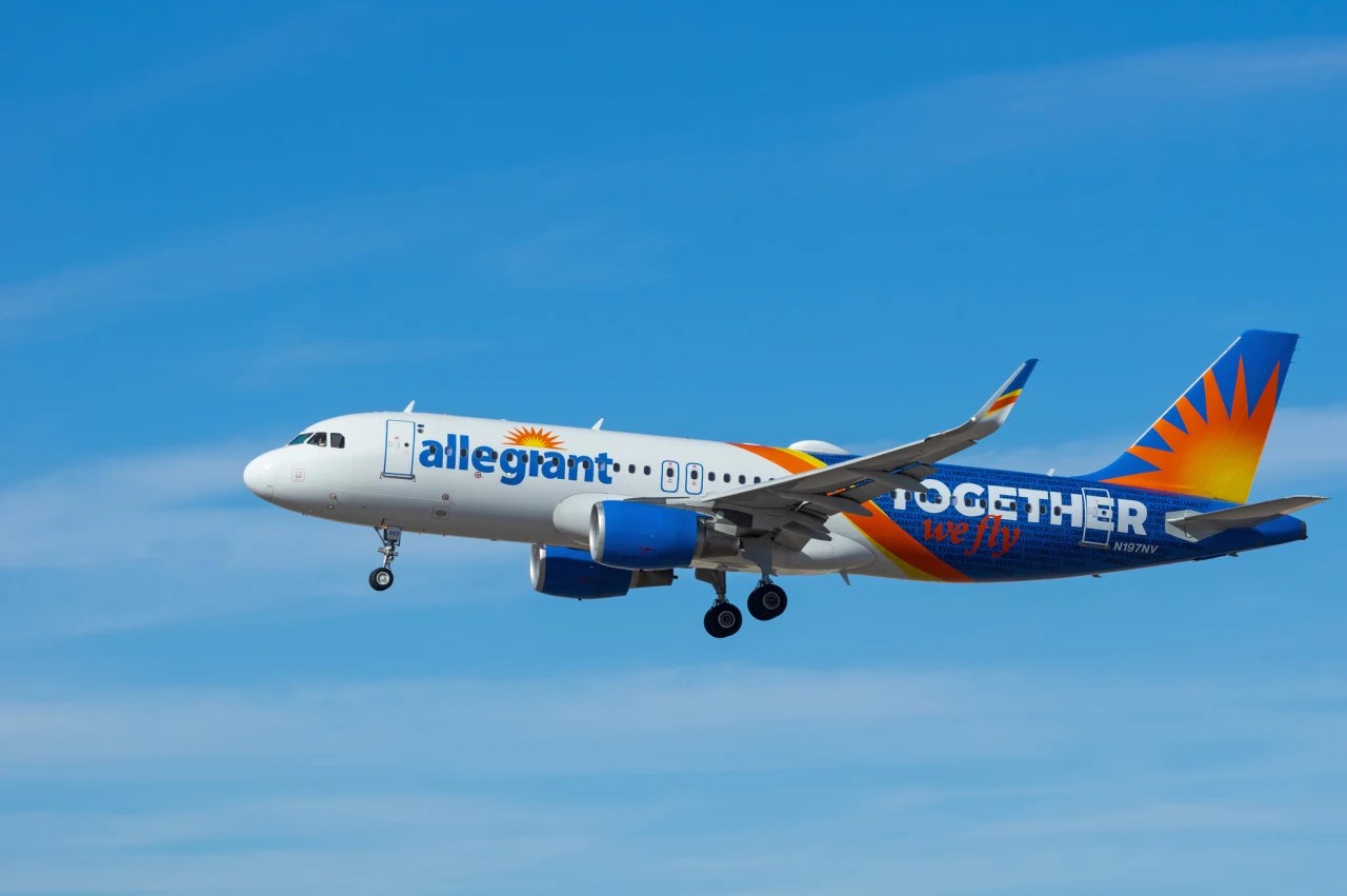 Allegiant to buy rival budget airline Sun Country for around .5 billion