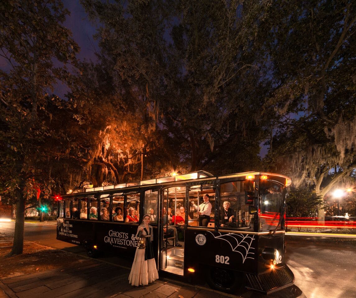 Drive by the sites of some of the bloodiest battlegrounds in history, where you may hear echoes of battles and the spirits that remain. Ghosts And Gravestones Tour Savannah Musement