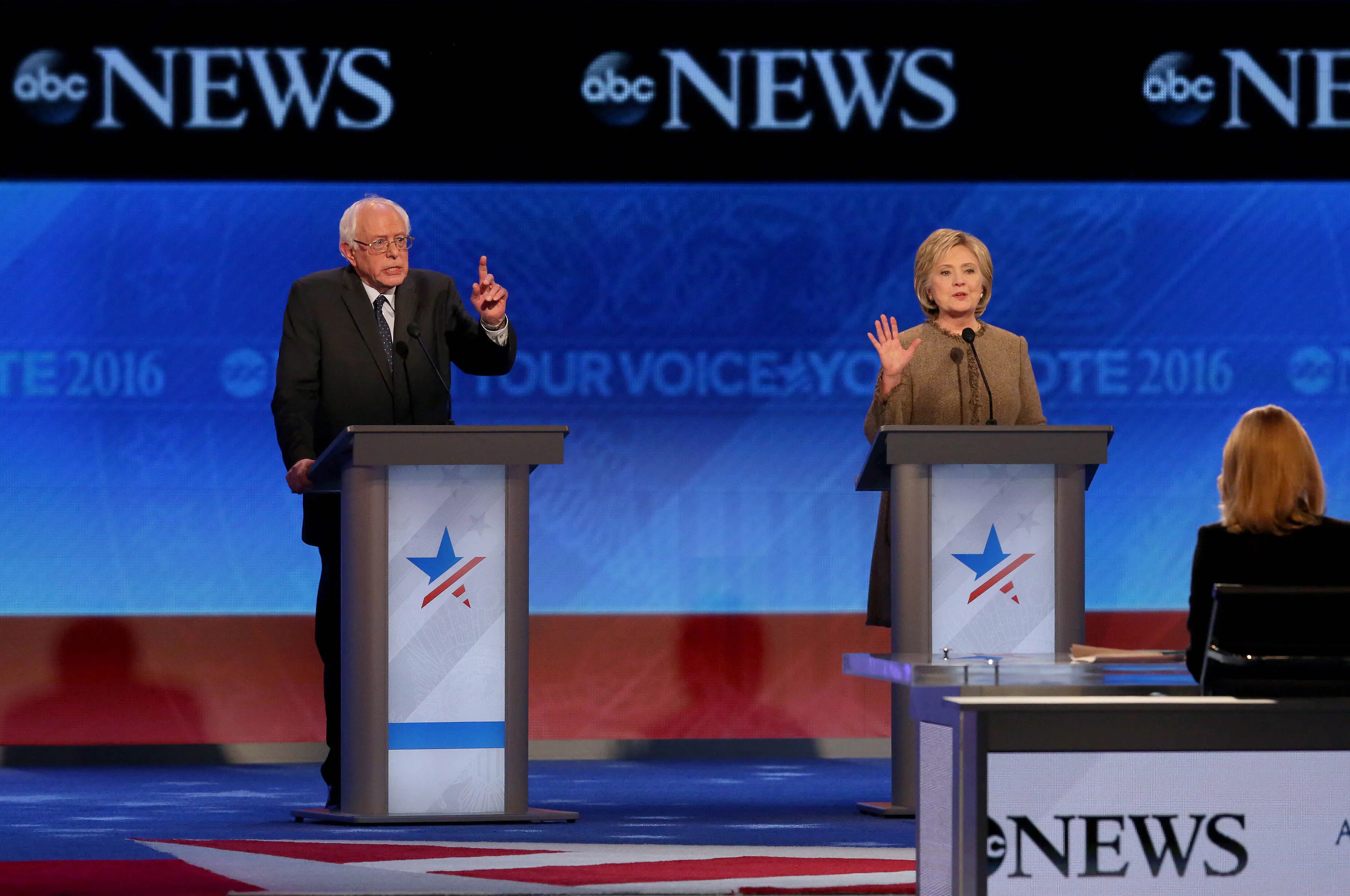 Watch Highlights From The Third Democratic Debate The New York Times - Amazing Space Texture - 4K