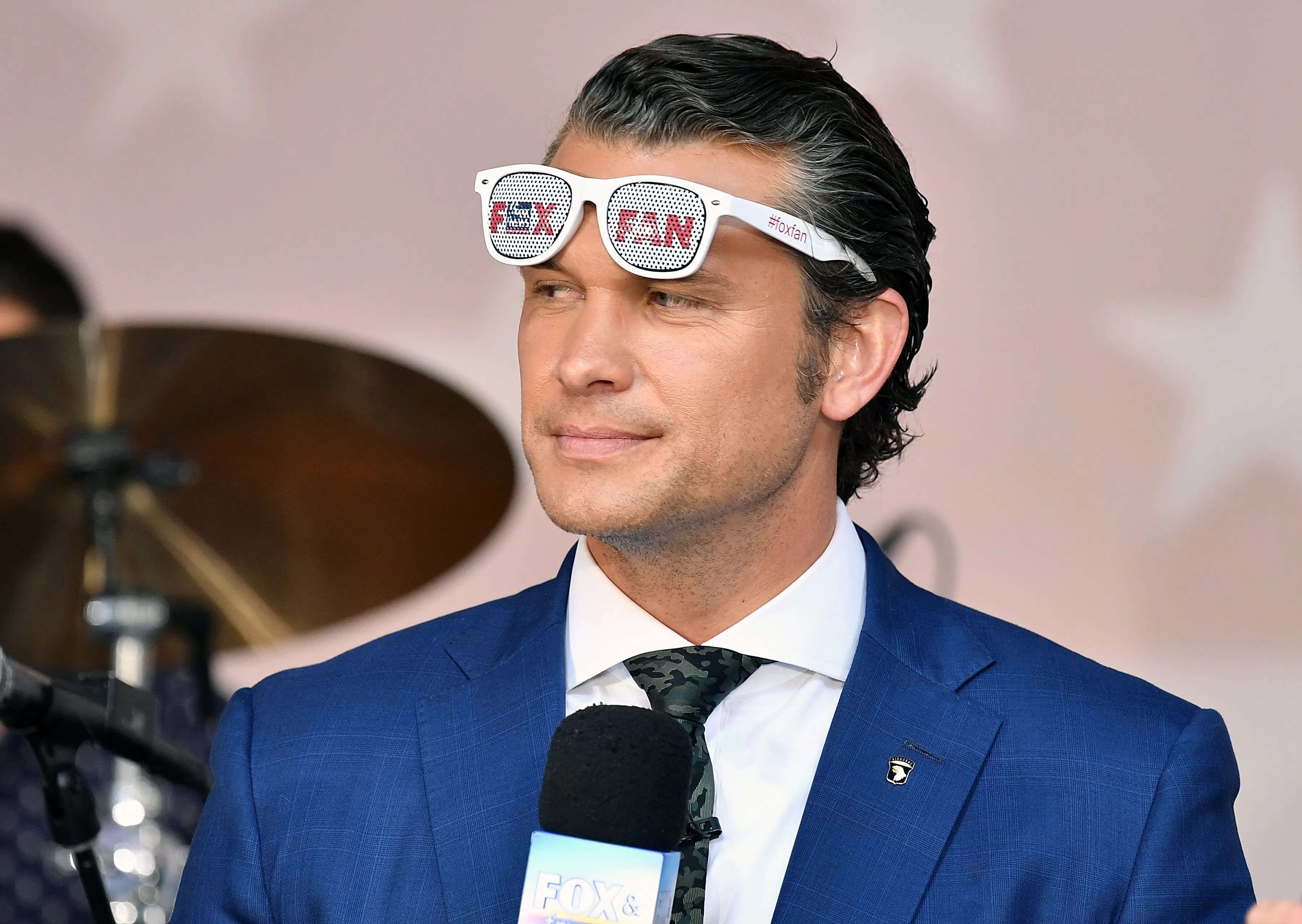 Pete Hegseth Fox News - Modern Geometric Image - Full HD