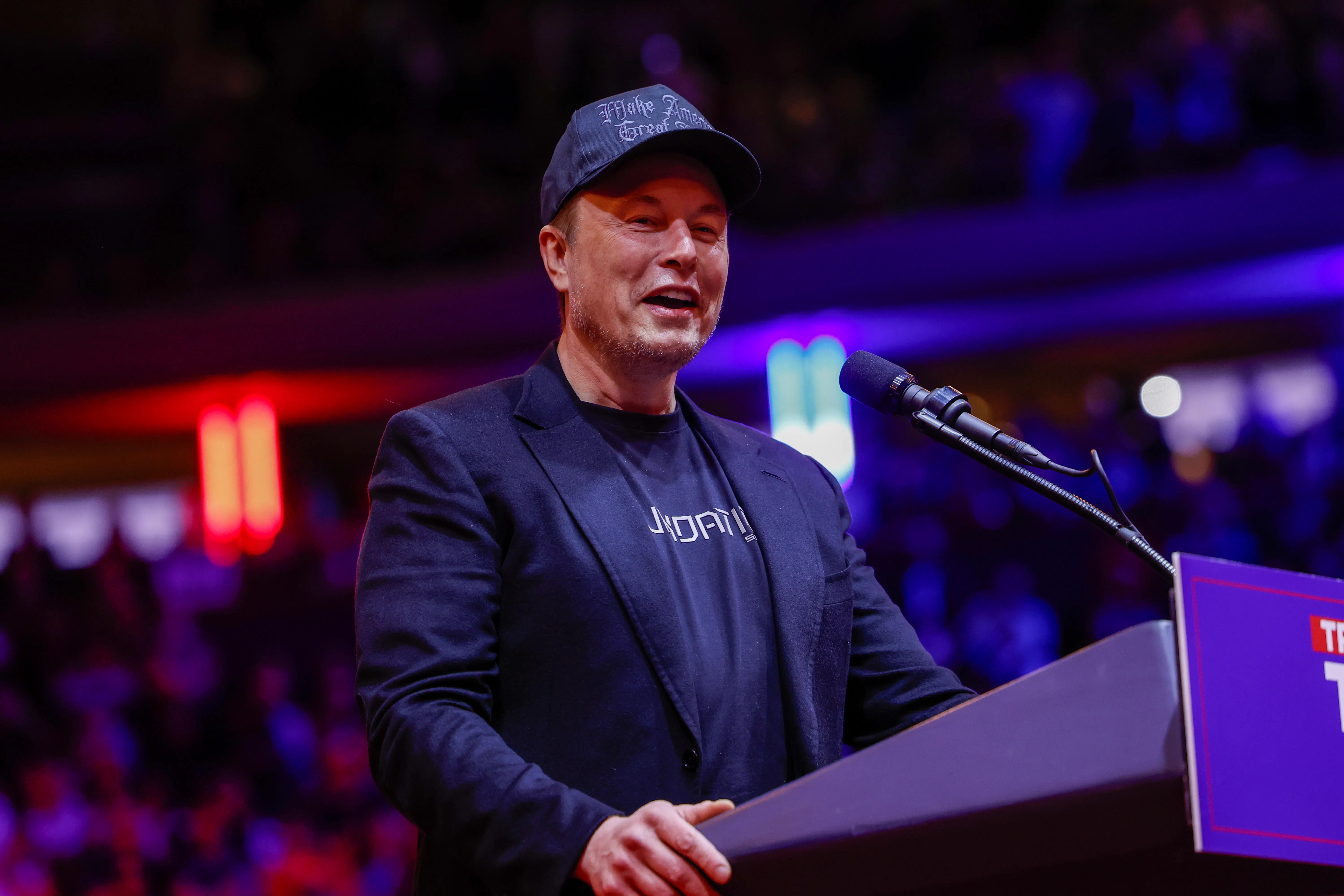 Elon Musk Takes Place of One Important Person in Trump Family Photo