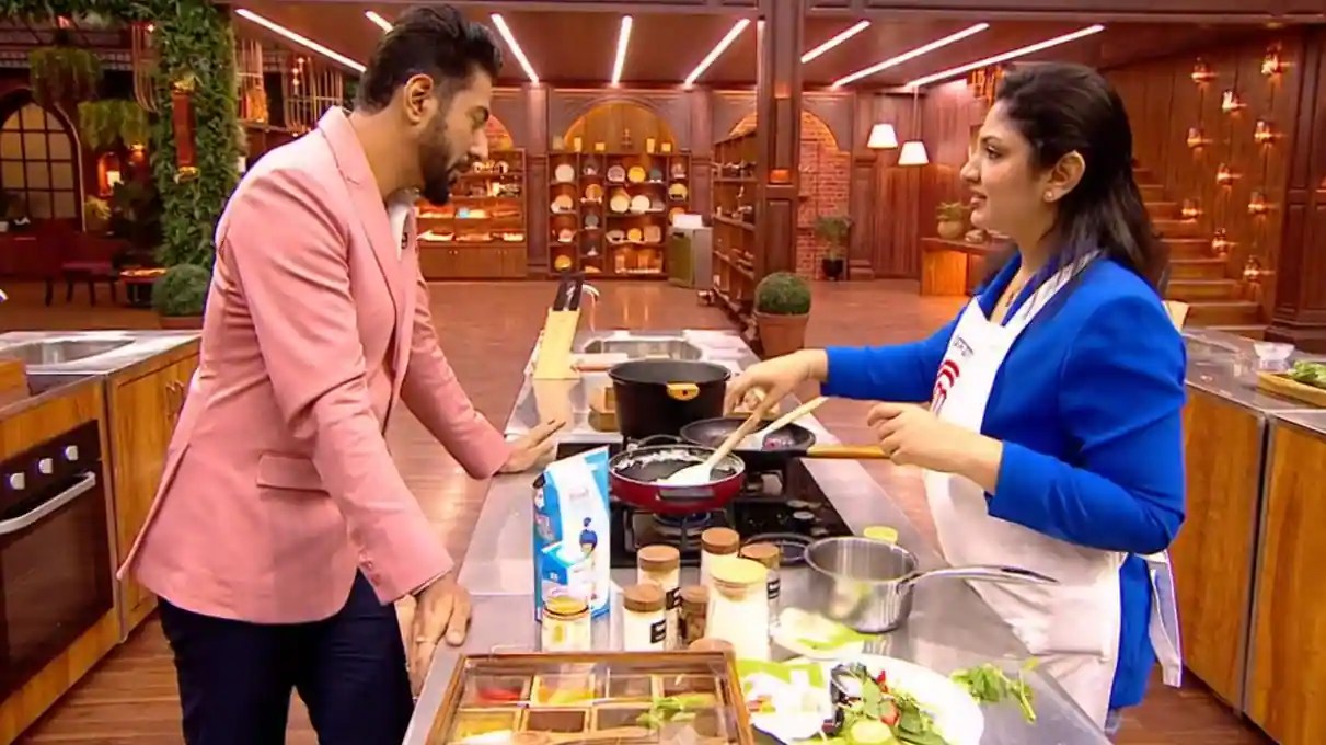 Masterchef India Season 7 Shanta Sharma To Aruna Vijay Contestants - Premium Gradient Wallpaper Gallery - Ultra HD