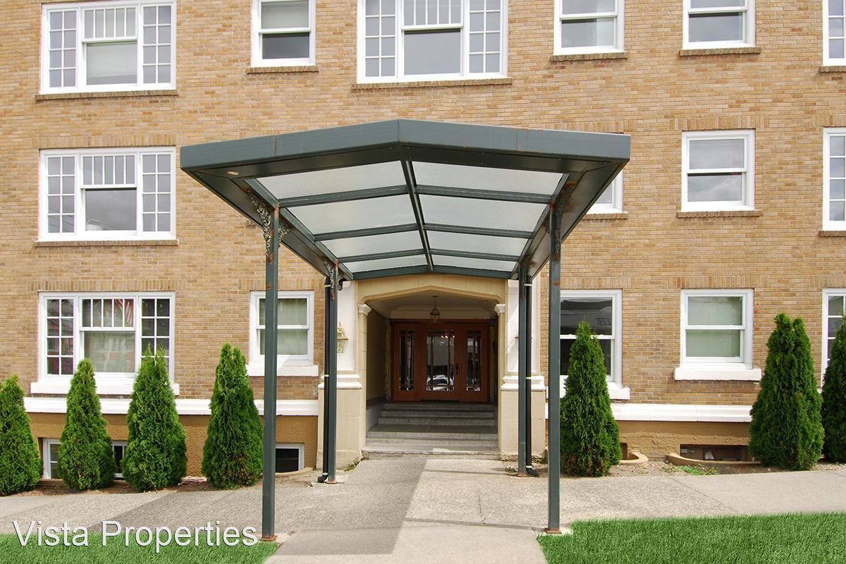 Townhouse apartments