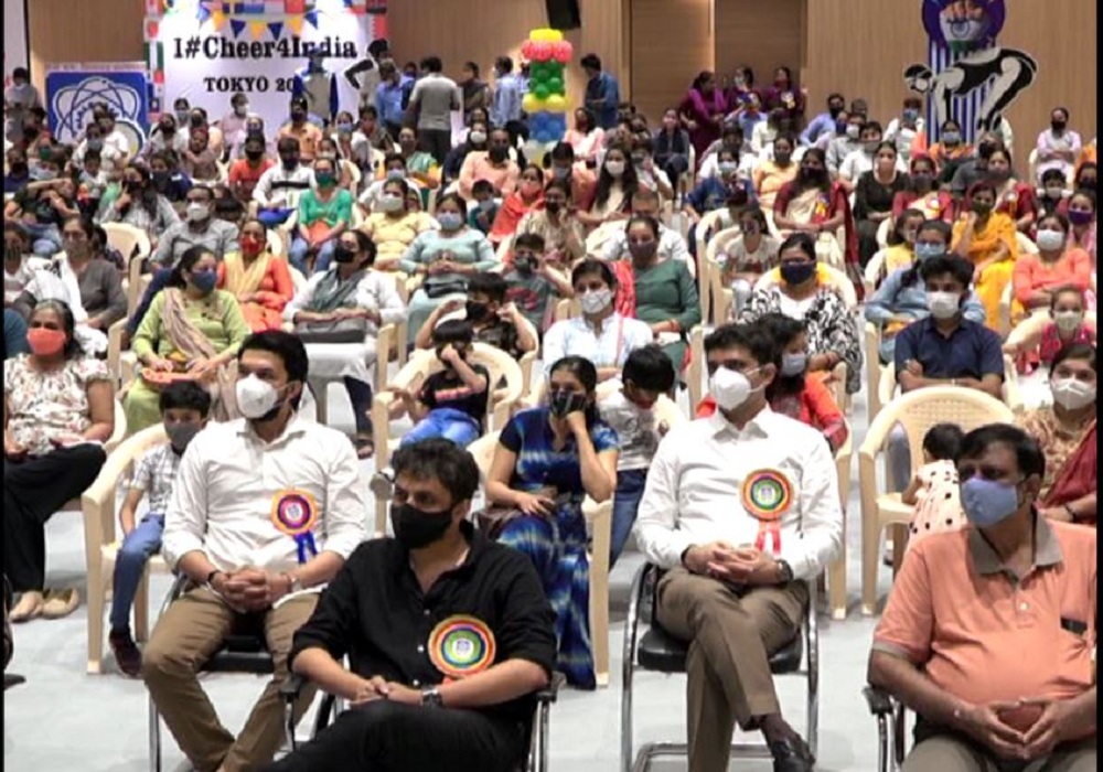 PM honors parents of 6 athletes participating in Tokyo Olympics, PM encourages athletes through virtual meeting - Vimarsana News