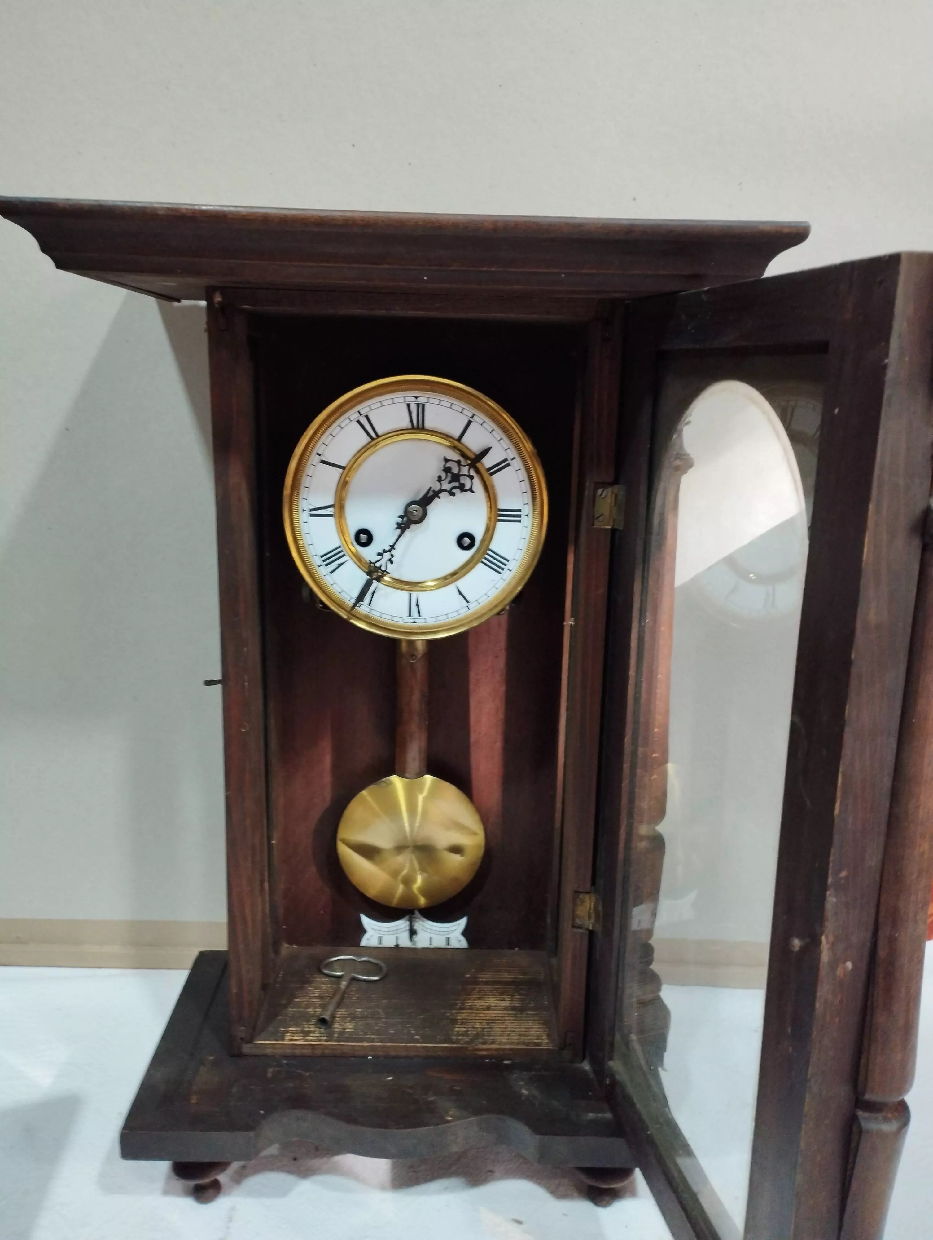 Pendule Murale Balancier Selency - Download Creative Gradient Art | Full HD